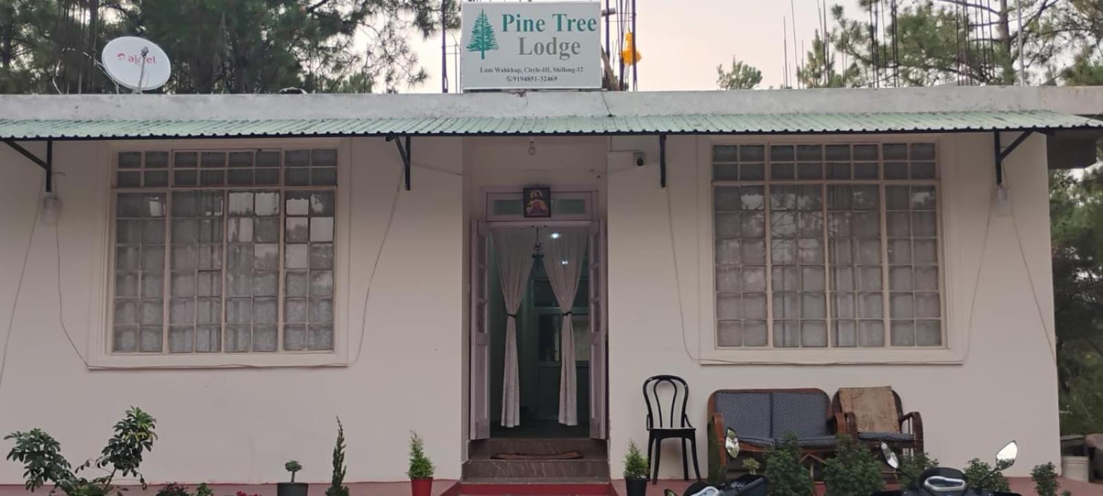 Pine Tree Lodge Σιλόνγκ Εξωτερικό φωτογραφία